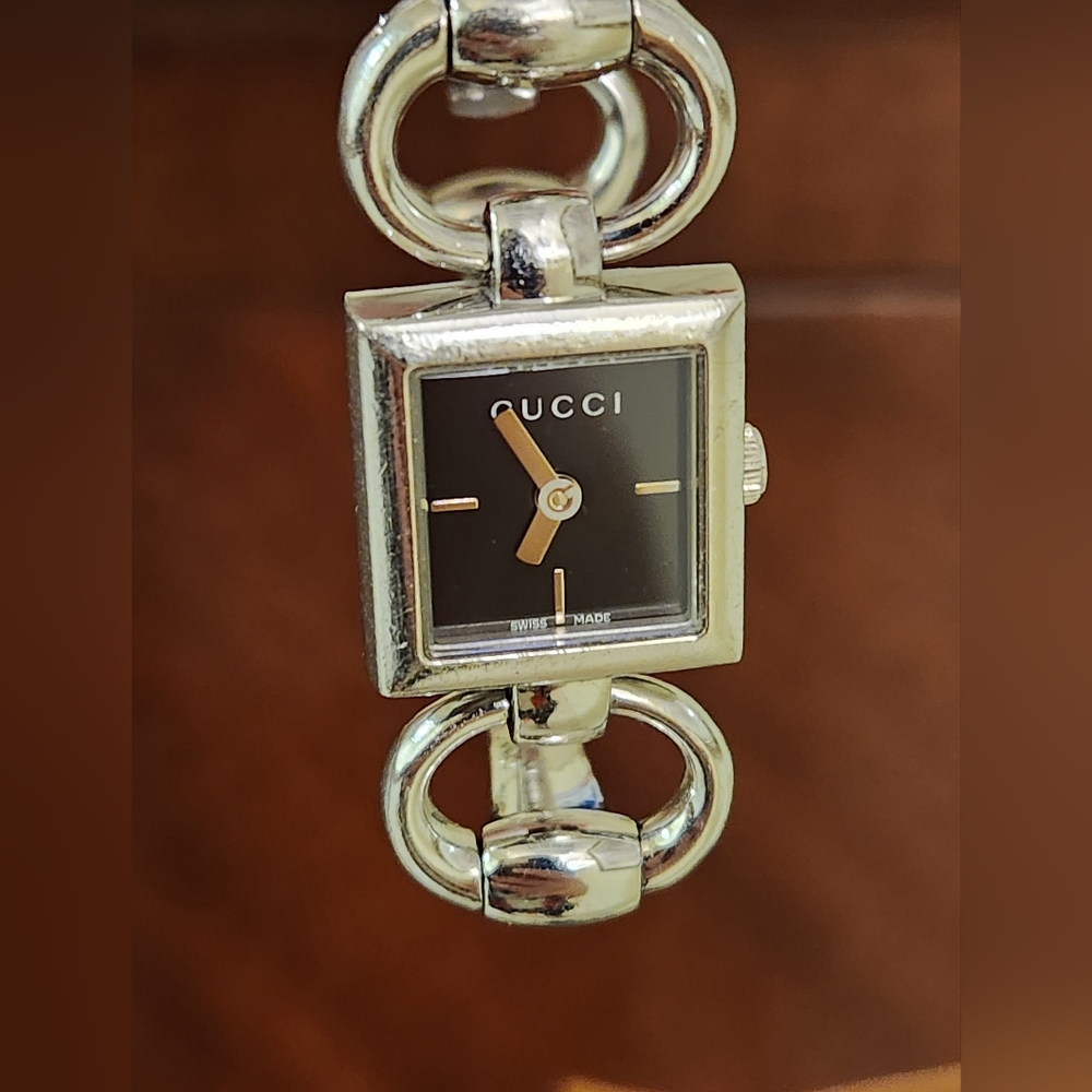 EUC GUCCI Horsebit Silver Bangle 120 Bangle Watch 18mm Women's Black X Silver - Picture 2 of 14